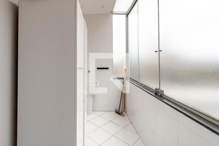 Apartamento à venda com 56m², 1 quarto e sem vaga Apartamento à venda com 56m², 1 quarto e sem vagaÁrea de Serviço