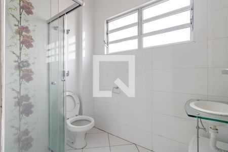 Banheiro de apartamento para alugar com 1 quarto, 56m² em Jardim Glória, São Paulo