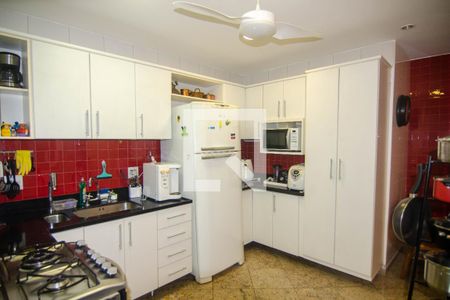 Apartamento à venda com 135m², 3 quartos e sem vagaCozinha