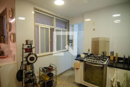 Apartamento à venda com 135m², 3 quartos e sem vagaCozinha