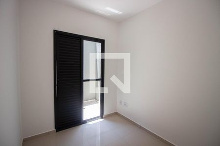 Quarto 1 de apartamento para alugar com 2 quartos, 38m² em Itaquera, São Paulo