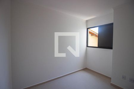 Quarto 1 de apartamento para alugar com 2 quartos, 38m² em Itaquera, São Paulo
