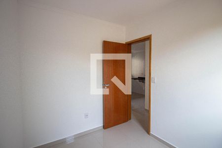 Quarto 2 de apartamento para alugar com 2 quartos, 38m² em Itaquera, São Paulo