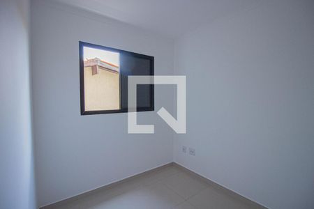Quarto 2 de apartamento para alugar com 2 quartos, 38m² em Itaquera, São Paulo