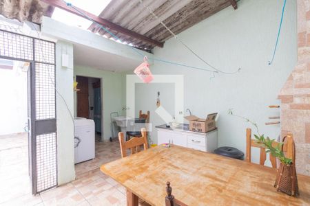 Casa à venda com 200m², 3 quartos e 3 vagasChurrasqueira/Lavanderia