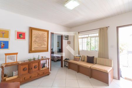 Sala de casa à venda com 3 quartos, 200m² em Vila Gomes, São Paulo