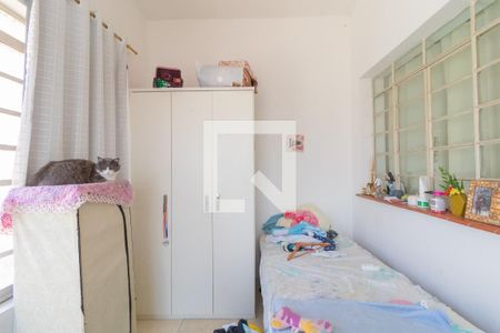 Casa à venda com 200m², 3 quartos e 3 vagasEdícula - Quarto