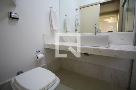 Casa à venda com 280m², 5 quartos e 3 vagasBanheiro 6