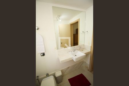 Casa à venda com 280m², 5 quartos e 3 vagasBanheiro 4