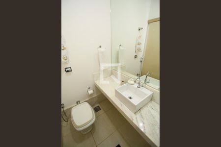 Casa à venda com 280m², 5 quartos e 3 vagasBanheiro 6