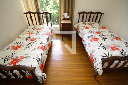 Casa à venda com 280m², 5 quartos e 3 vagasQuarto 4