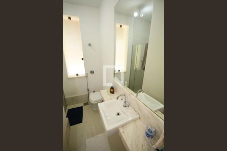 Casa à venda com 280m², 5 quartos e 3 vagasBanheiro 7