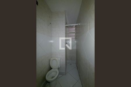 Apartamento à venda com 80m², 2 quartos e sem vaga Apartamento à venda com 80m², 2 quartos e sem vagaBanheiro da Suíte 2