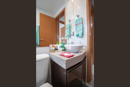 Apartamento à venda com 49m², 2 quartos e 2 vagasBanheiro social