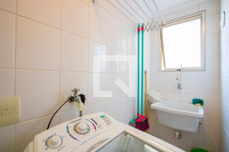 Área de serviço de apartamento para alugar com 2 quartos, 60m² em Vila Alzira, Santo André