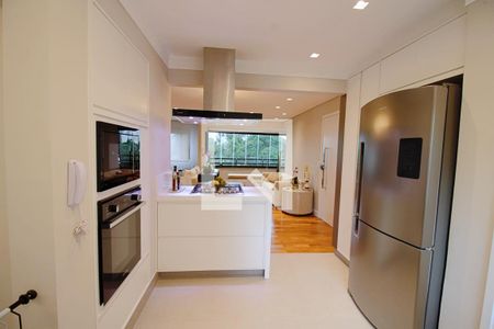 Apartamento para alugar com 105m², 2 quartos e 3 vagas Apartamento para alugar com 105m², 2 quartos e 3 vagasCozinha