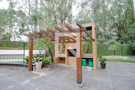 Apartamento para alugar com 105m², 2 quartos e 3 vagas Apartamento para alugar com 105m², 2 quartos e 3 vagasÁrea comum - Churrasqueira