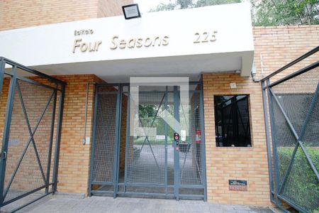 Apartamento para alugar com 105m², 2 quartos e 3 vagas Apartamento para alugar com 105m², 2 quartos e 3 vagasFachada e portaria