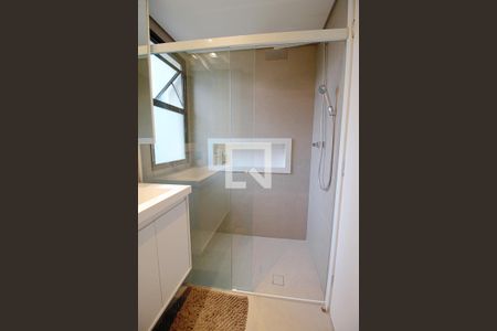 Apartamento para alugar com 105m², 2 quartos e 3 vagas Apartamento para alugar com 105m², 2 quartos e 3 vagasBanheiro da Suíte 2