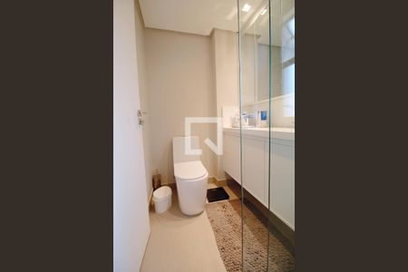 Apartamento para alugar com 105m², 2 quartos e 3 vagas Apartamento para alugar com 105m², 2 quartos e 3 vagasBanheiro da Suíte 2