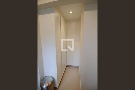 Apartamento para alugar com 105m², 2 quartos e 3 vagas Apartamento para alugar com 105m², 2 quartos e 3 vagasÁrea de Serviço