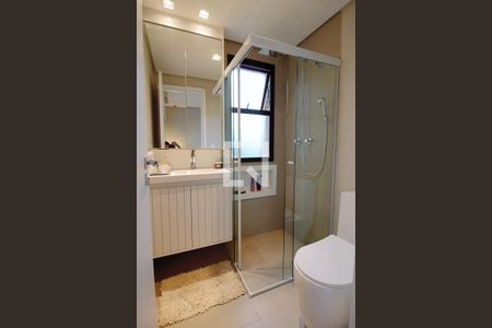 Apartamento para alugar com 105m², 2 quartos e 3 vagas Apartamento para alugar com 105m², 2 quartos e 3 vagasBanheiro da Suíte 1