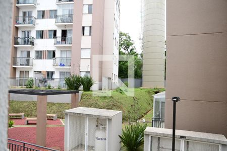 Vista do quarto 1  de apartamento para alugar com 2 quartos, 54m² em Vila Monte Serrat, Cotia