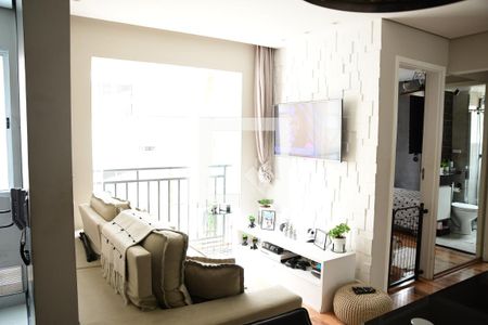 Sala de apartamento para alugar com 2 quartos, 54m² em Vila Monte Serrat, Cotia