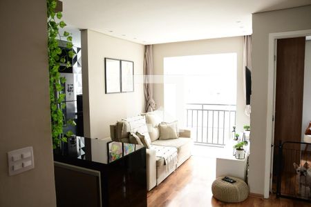 Sala de apartamento para alugar com 2 quartos, 54m² em Vila Monte Serrat, Cotia