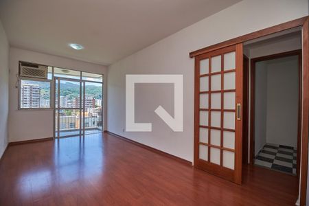 Apartamento à venda com 70m², 1 quarto e 1 vaga Apartamento à venda com 70m², 1 quarto e 1 vagaSala