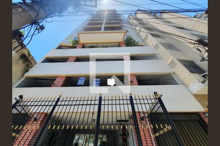 Apartamento à venda com 70m², 1 quarto e 1 vaga Apartamento à venda com 70m², 1 quarto e 1 vagaFachada