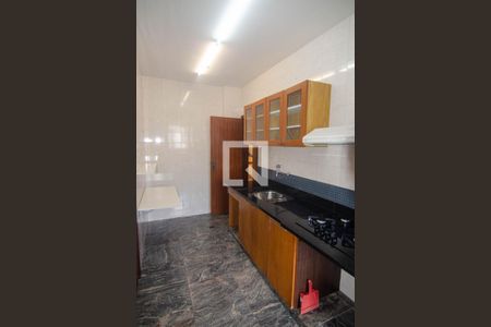 Apartamento à venda com 165m², 4 quartos e 2 vagas Apartamento à venda com 165m², 4 quartos e 2 vagasCozinha