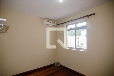 Apartamento à venda com 165m², 4 quartos e 2 vagas Apartamento à venda com 165m², 4 quartos e 2 vagasQuarto 2