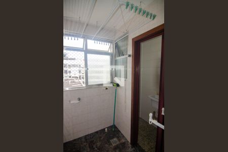 Apartamento à venda com 165m², 4 quartos e 2 vagas Apartamento à venda com 165m², 4 quartos e 2 vagasÁrea de Serviço