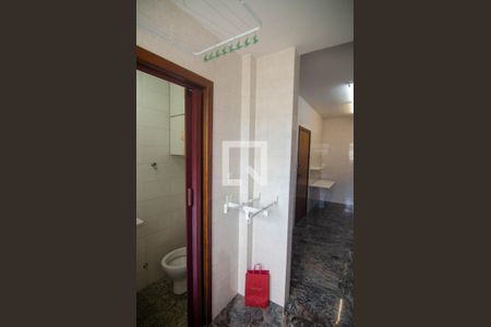 Apartamento à venda com 165m², 4 quartos e 2 vagas Apartamento à venda com 165m², 4 quartos e 2 vagasÁrea de Serviço
