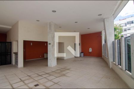 Apartamento à venda com 165m², 4 quartos e 2 vagas Apartamento à venda com 165m², 4 quartos e 2 vagasÁrea Comum