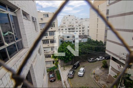 Apartamento à venda com 165m², 4 quartos e 2 vagas Apartamento à venda com 165m², 4 quartos e 2 vagasVista da Sala
