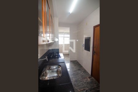 Apartamento à venda com 165m², 4 quartos e 2 vagas Apartamento à venda com 165m², 4 quartos e 2 vagasCozinha