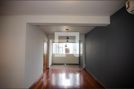 Apartamento à venda com 165m², 4 quartos e 2 vagas Apartamento à venda com 165m², 4 quartos e 2 vagasSala