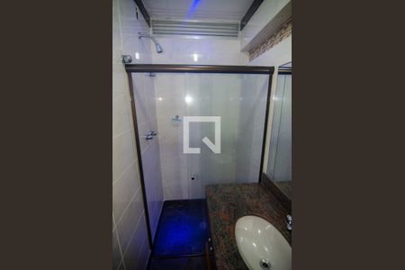 Apartamento à venda com 165m², 4 quartos e 2 vagas Apartamento à venda com 165m², 4 quartos e 2 vagasBanheiro Social