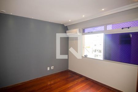 Apartamento à venda com 165m², 4 quartos e 2 vagas Apartamento à venda com 165m², 4 quartos e 2 vagasQuarto 4