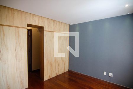 Apartamento à venda com 165m², 4 quartos e 2 vagas Apartamento à venda com 165m², 4 quartos e 2 vagasQuarto 4