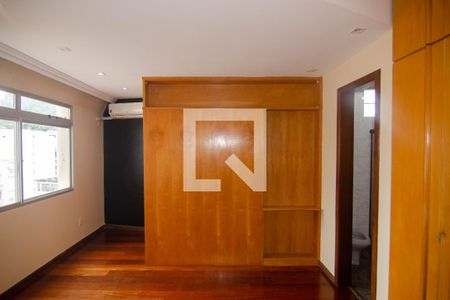 Apartamento à venda com 165m², 4 quartos e 2 vagas Apartamento à venda com 165m², 4 quartos e 2 vagasQuarto 3
