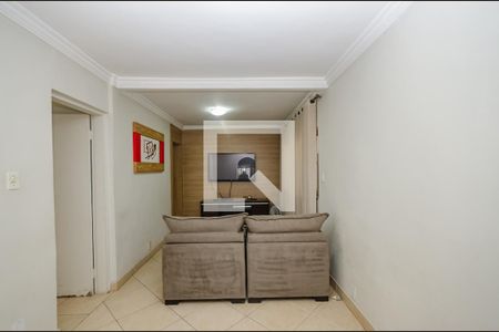 Sala 1 de casa para alugar com 4 quartos, 200m² em Palmeiras, Belo Horizonte
