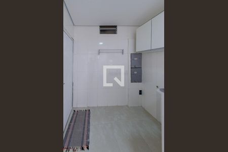 Casa para alugar com 90m², 2 quartos e 1 vagaÁrea de serviço