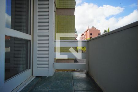 Sala _Varanda  de apartamento à venda com 2 quartos, 81m² em Jardim Lindóia, Porto Alegre