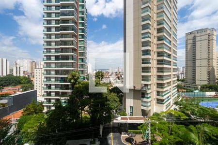 Apartamento à venda com 265m², 4 quartos e 6 vagasVista da varanda