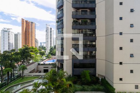 Apartamento à venda com 265m², 4 quartos e 6 vagasVista da Suíte 3