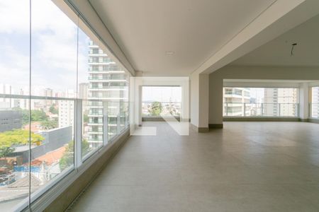 Apartamento à venda com 265m², 4 quartos e 6 vagasVaranda