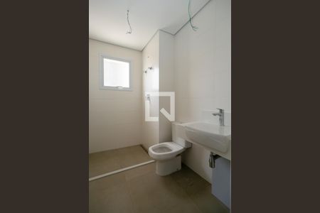 Apartamento à venda com 265m², 4 quartos e 6 vagasBanheiro da Suíte 3